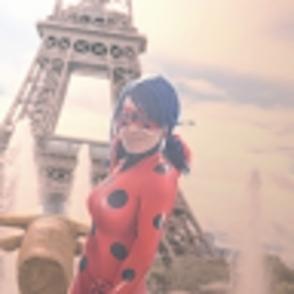 Meet your Posher, Julika